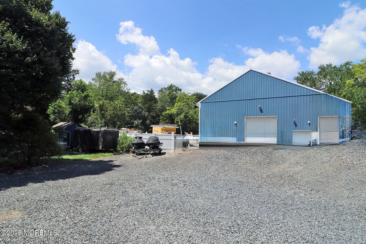 Backyard, Detached Garage, Exterior