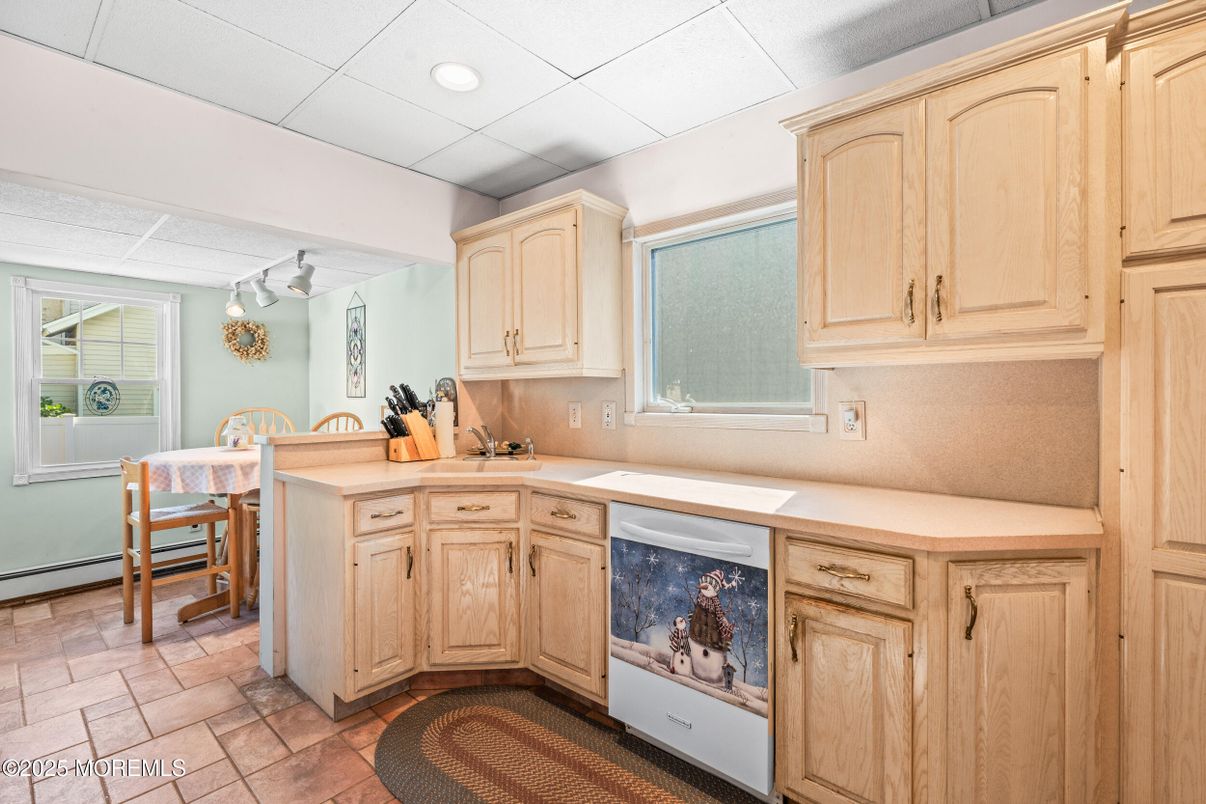 Dining room, Interior, Kitchen, Recessed Lighting