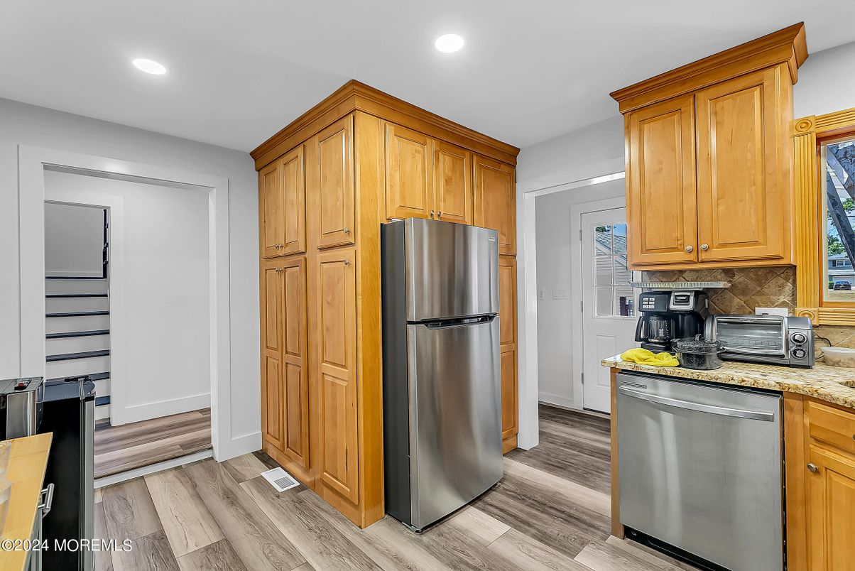 Interior, Kitchen, Recessed Lighting, Stainless Steel Appliances, Wood Texture Flooring
