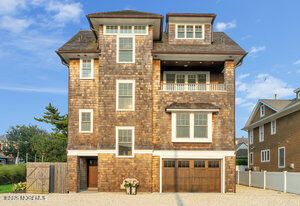 Attached, Exterior, Facade, Brick Facade, Rowhouse
