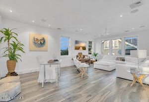 Dining room, Interior, Living room, Recessed Lighting, Wood Texture Flooring
