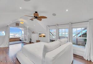 Bedroom, Interior, Recessed Lighting, Water, Wood Texture Flooring