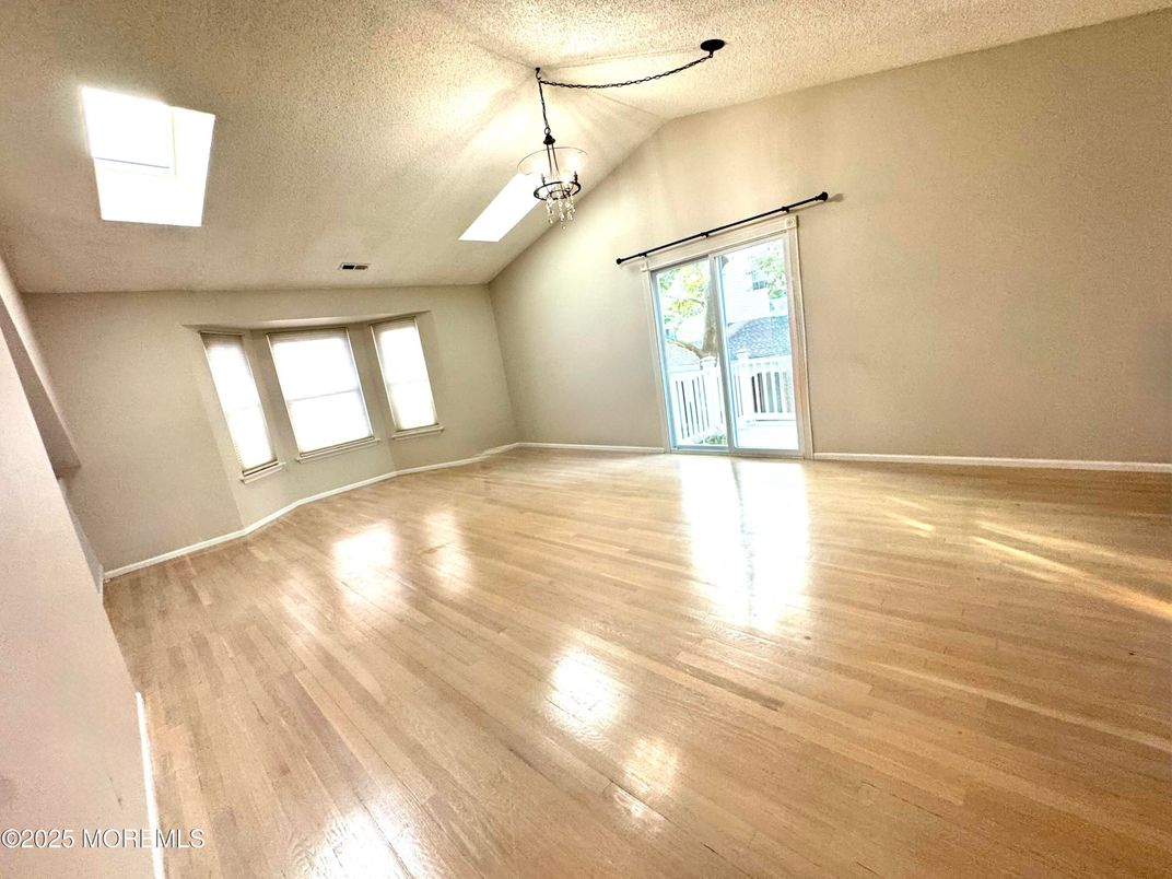 Chandelier, Empty room, Interior, Pendant Lights, Wood Texture Flooring