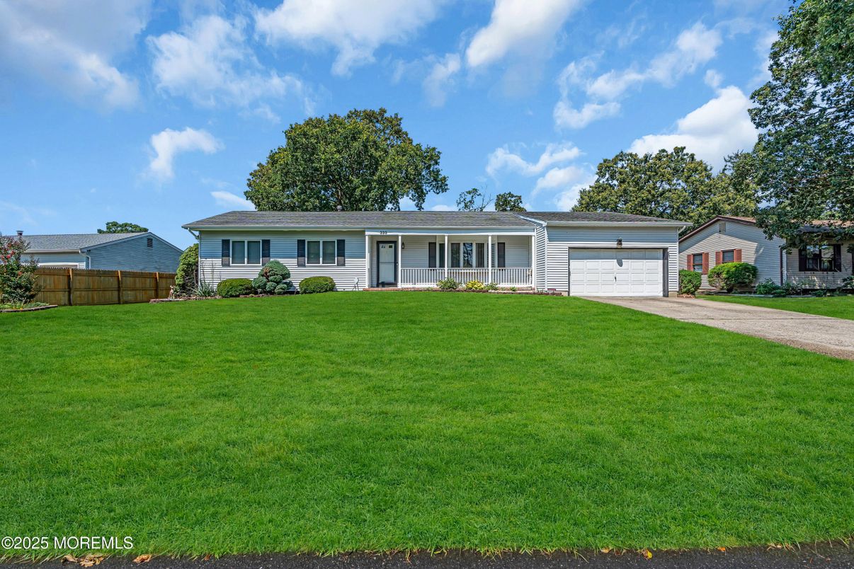 Attached, Backyard, Exterior, Facade, Ranch