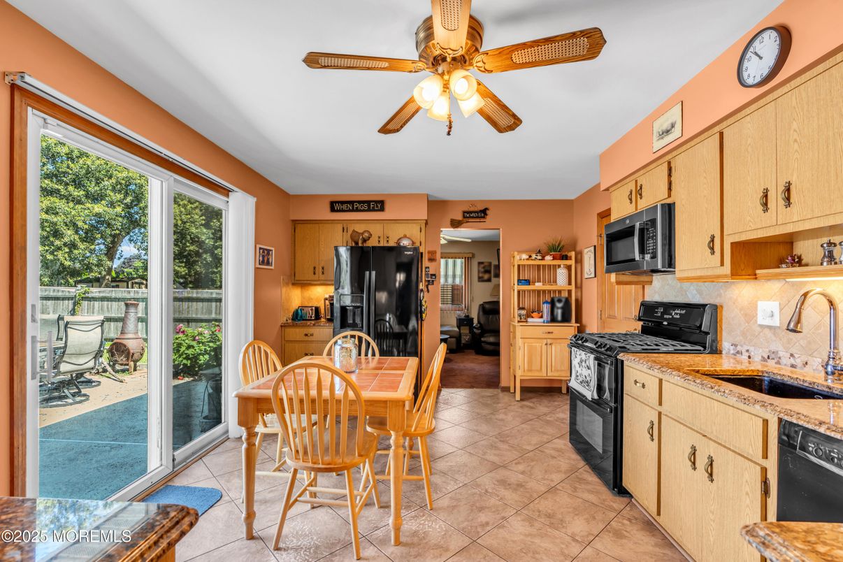 Dining room, Interior, Kitchen