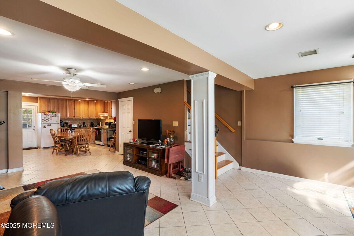 Dining room, Interior, Kitchen, Recessed Lighting