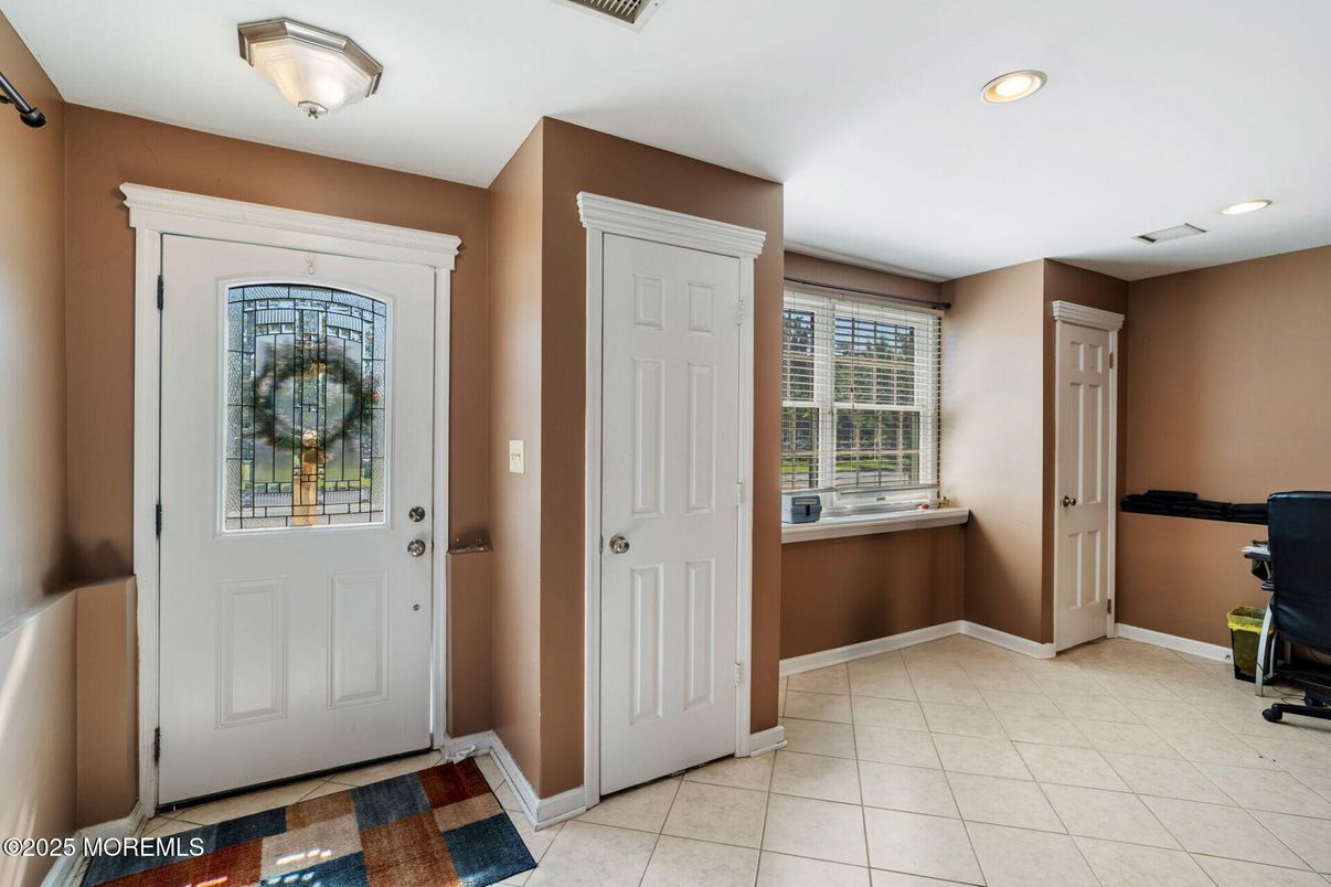 Interior, Recessed Lighting