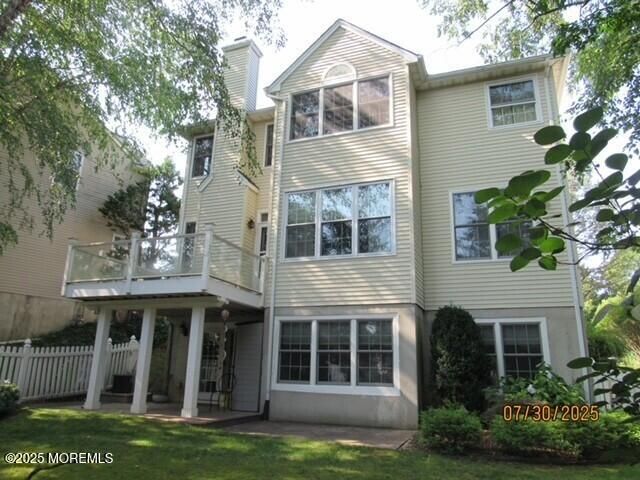 Exterior, Facade, Rowhouse