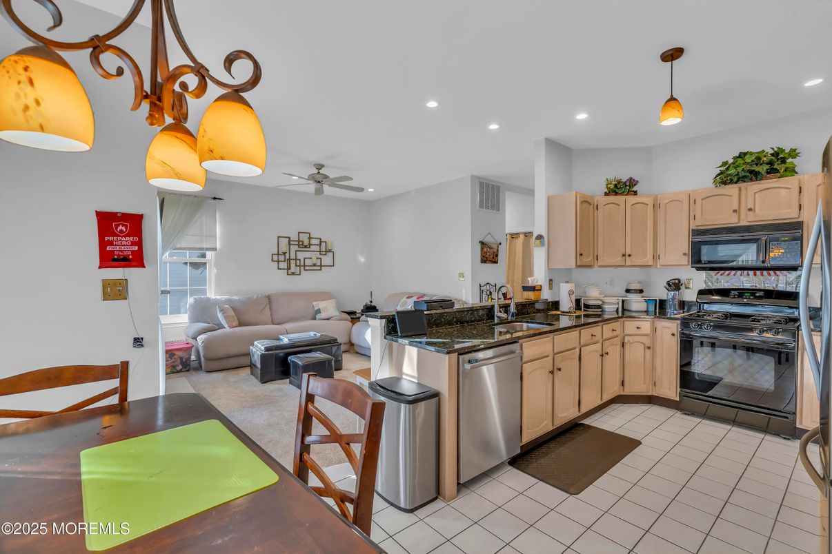 Interior, Kitchen, Living room, Pendant Lights, Recessed Lighting