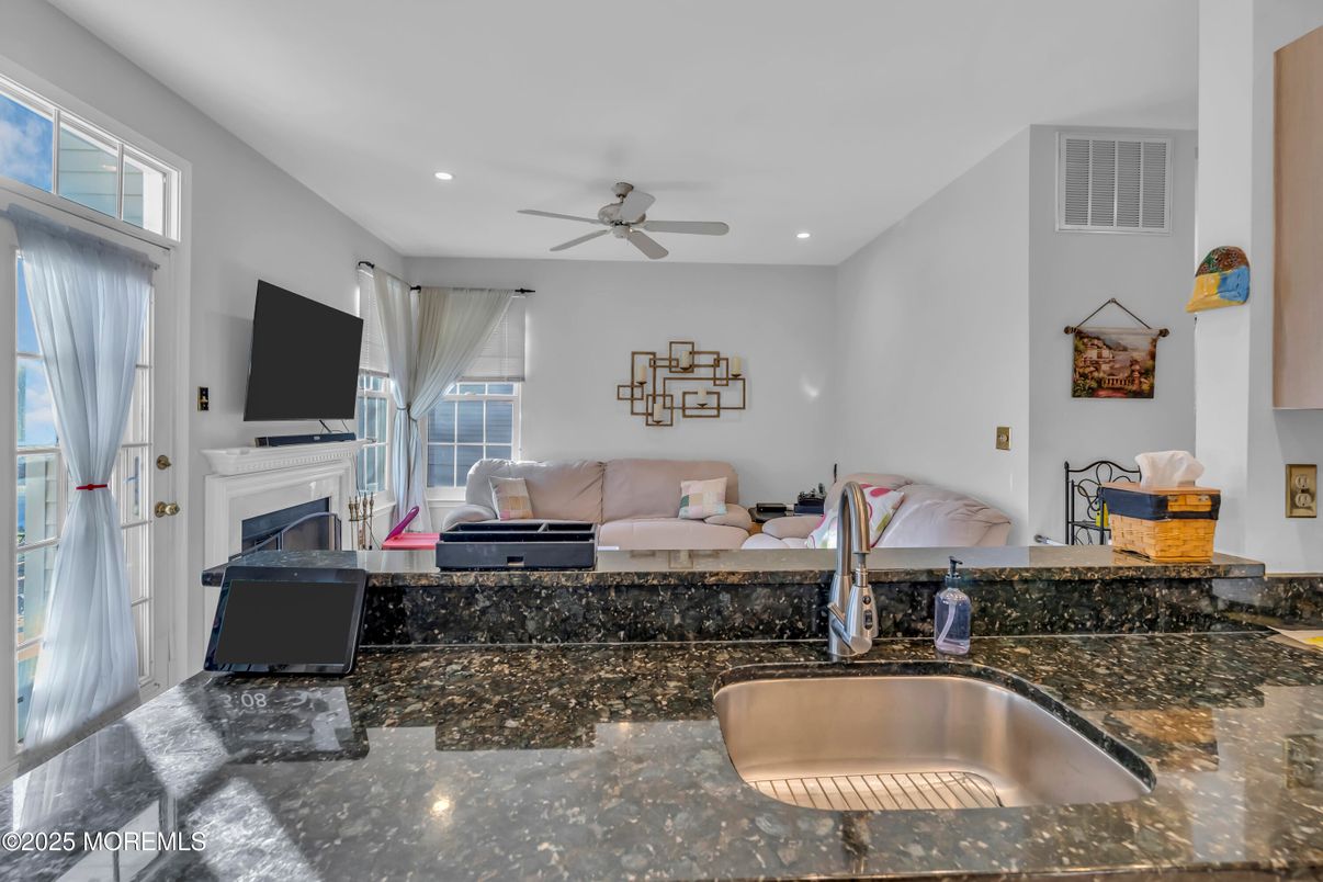 Fireplace, Interior, Living room, Recessed Lighting