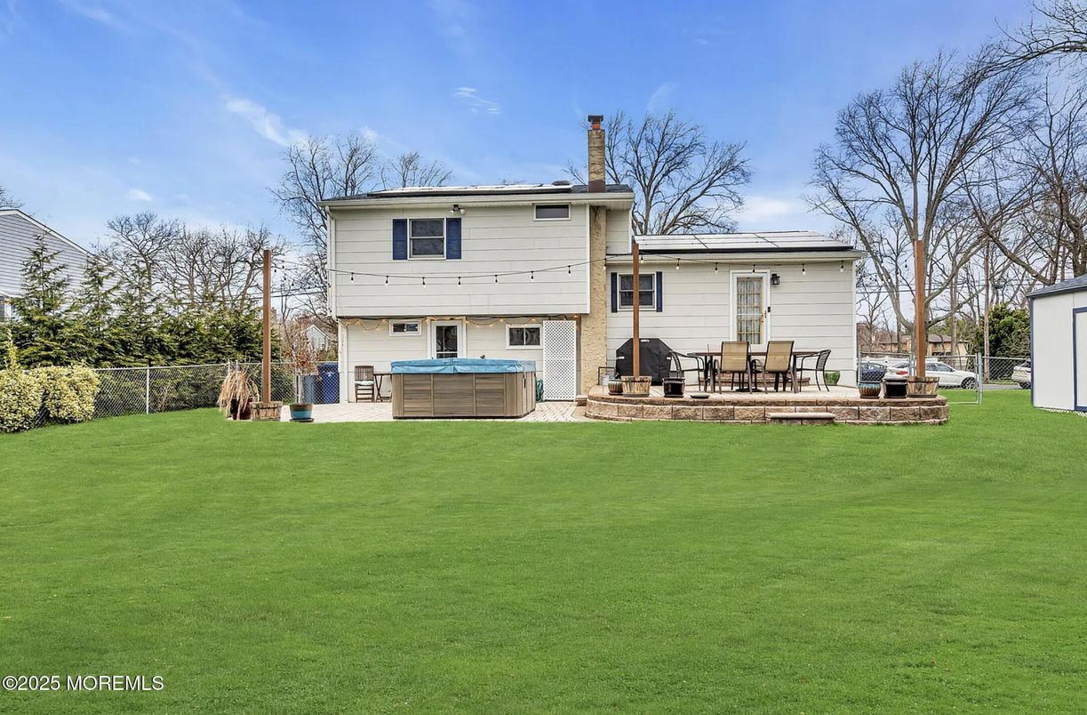 Backyard, Exterior, Hot Tub