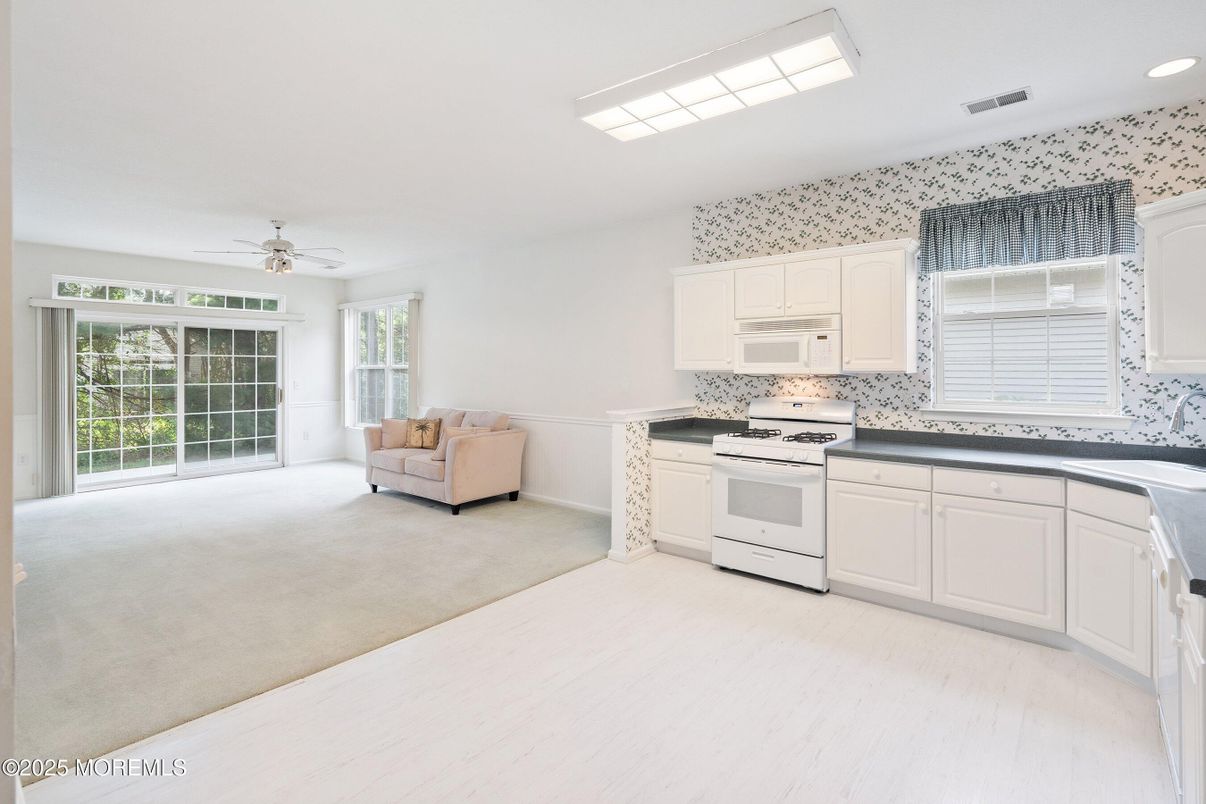 Interior, Kitchen, Living room, Recessed Lighting