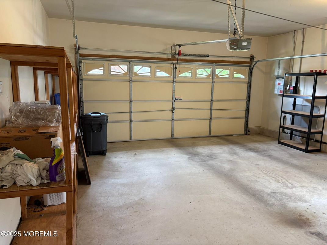 Garage, Interior