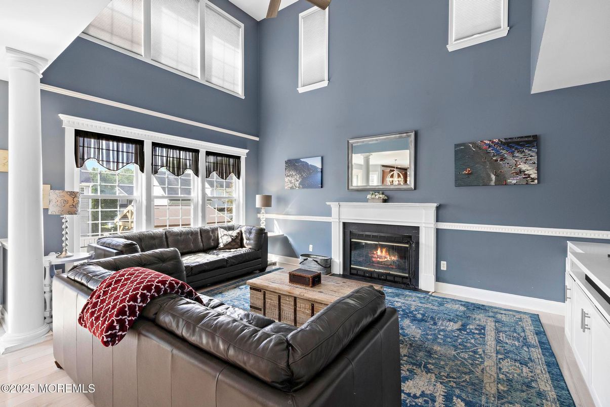 Fireplace, Interior, Living room