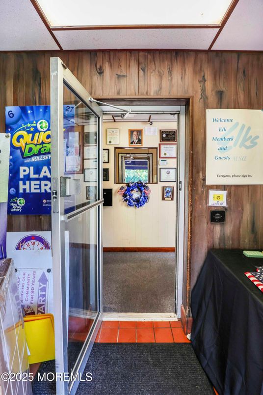 Interior, Wooden Walls