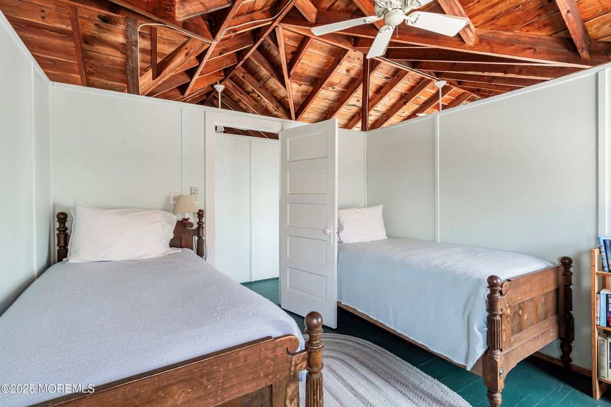 Bedroom, Interior, Wooden Beams, Wooden Ceilings