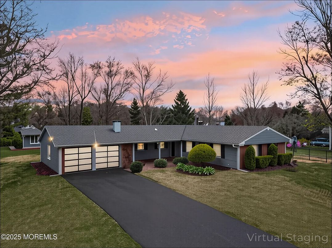 Attached, Backyard, Exterior, Facade, Brick Facade, Ranch