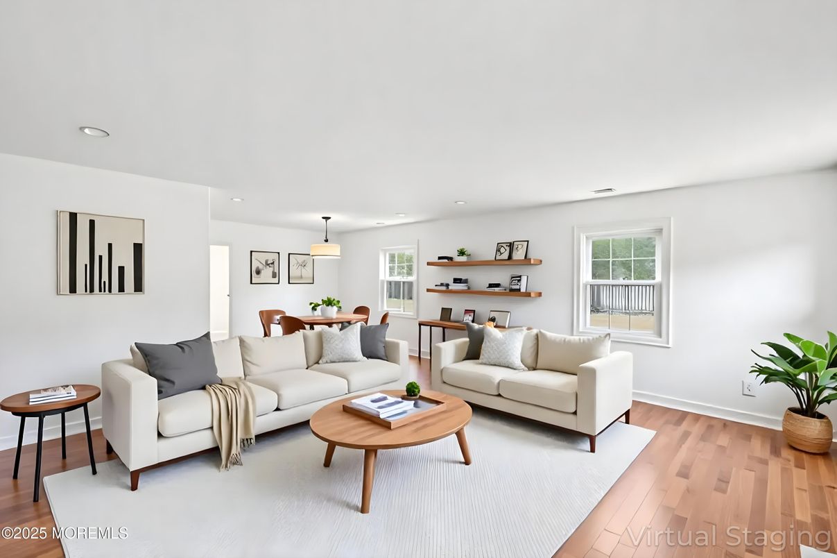 Dining room, Interior, Living room, Pendant Lights, Recessed Lighting, Wood Texture Flooring