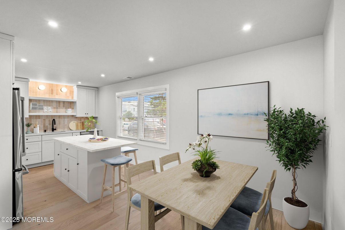 Dining room, Interior, Kitchen, Recessed Lighting, Wood Texture Flooring