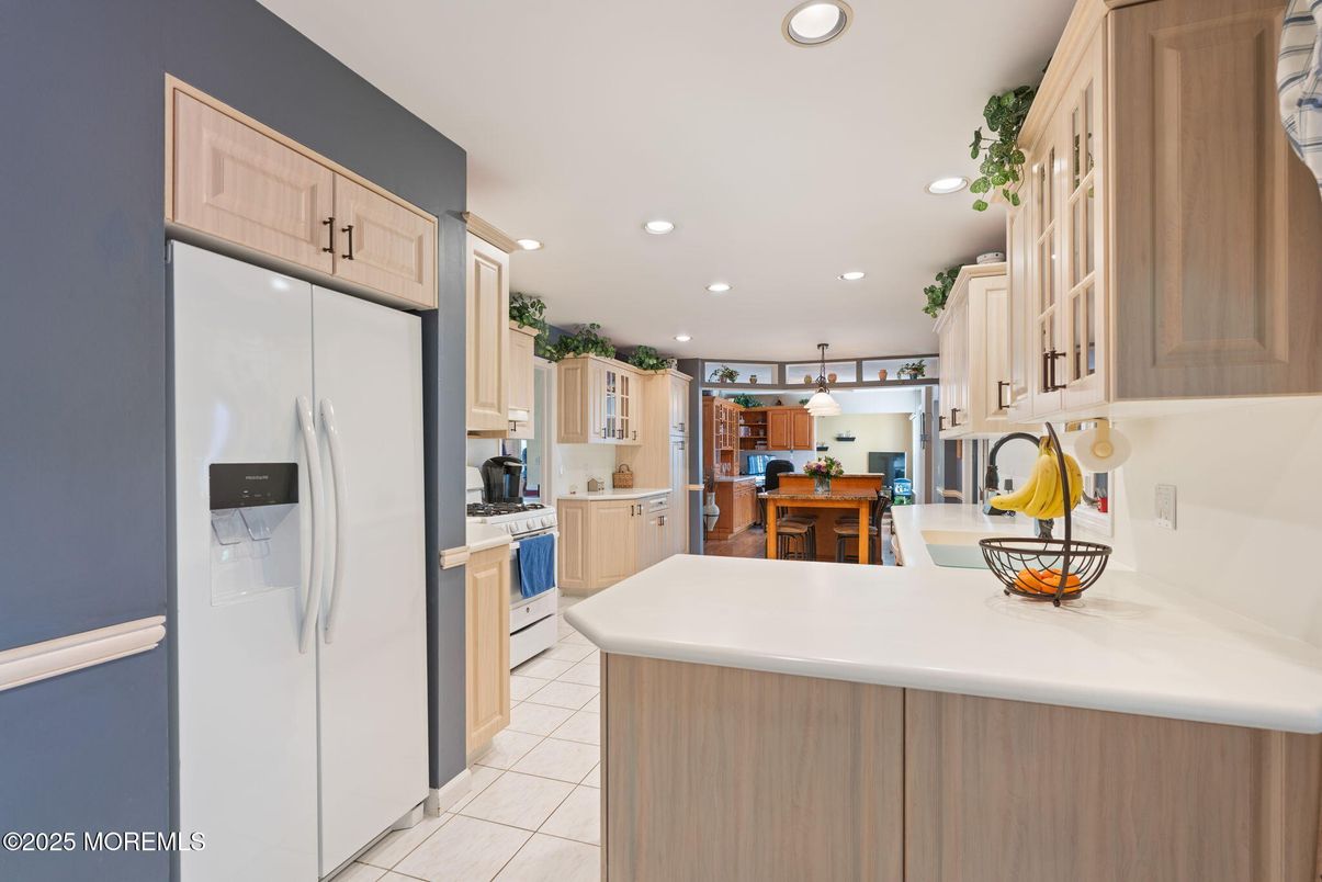 Dining room, Interior, Kitchen, Pendant Lights, Recessed Lighting