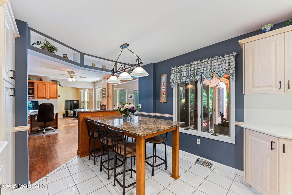 Interior, Kitchen, Pendant Lights, Wood Texture Flooring