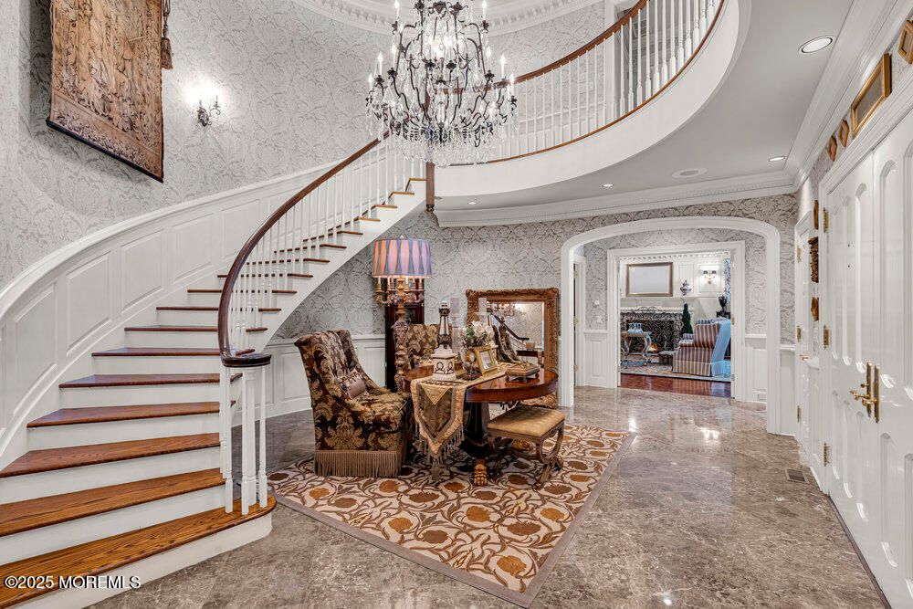 Chandelier, Fireplace, Interior, Recessed Lighting