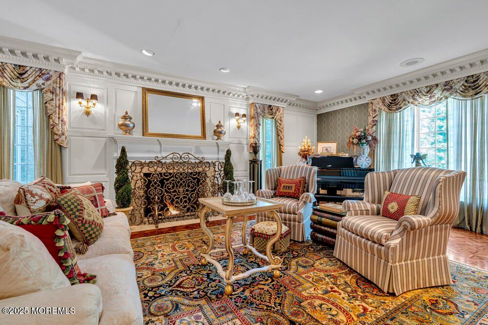 Fireplace, Interior, Living room, Piano, Recessed Lighting