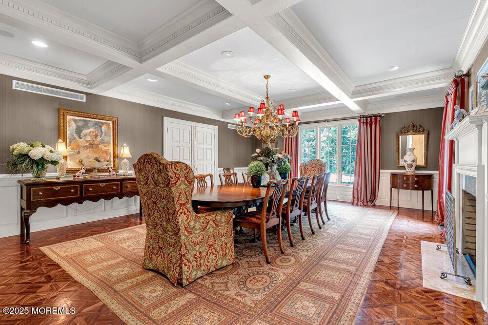 Chandelier, Dining room, Fireplace, Interior, Recessed Lighting, Wood Texture Flooring