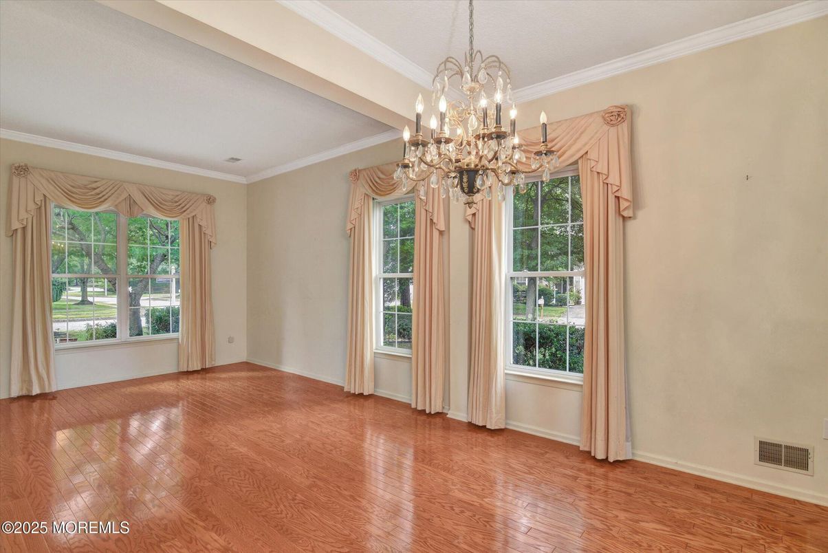 Chandelier, Empty room, Interior, Wood Texture Flooring