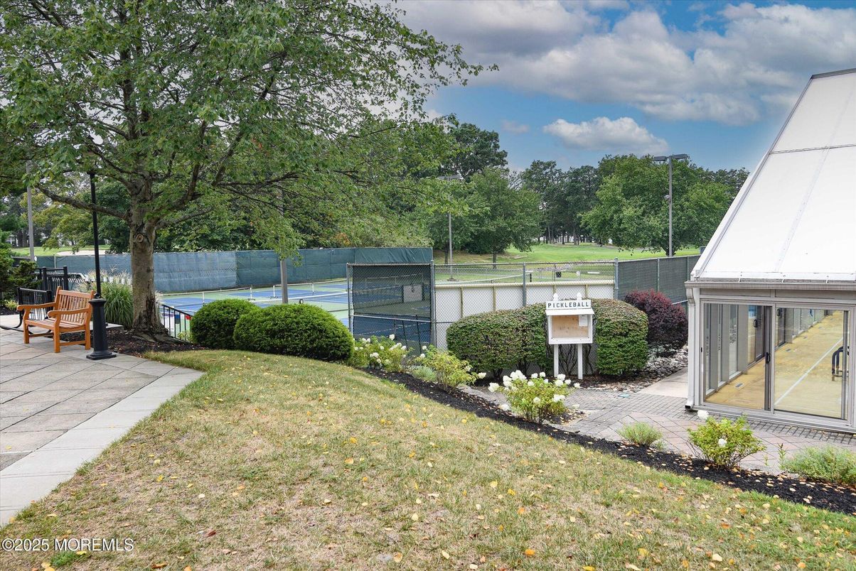 Exterior, Tennis Courts