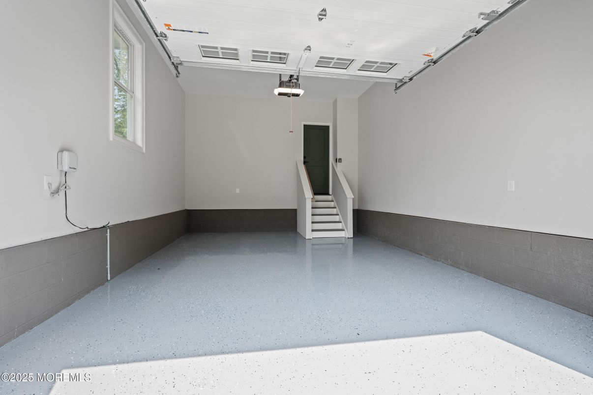 Garage, Interior