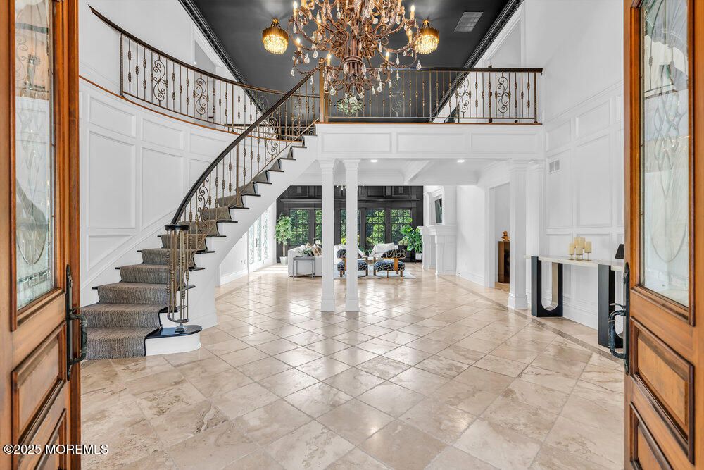 Chandelier, Interior