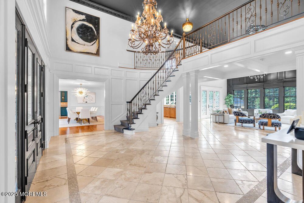 Chandelier, Dining room, Interior, Living room