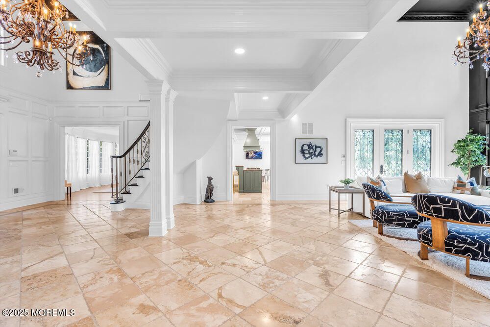 Chandelier, Interior, Recessed Lighting