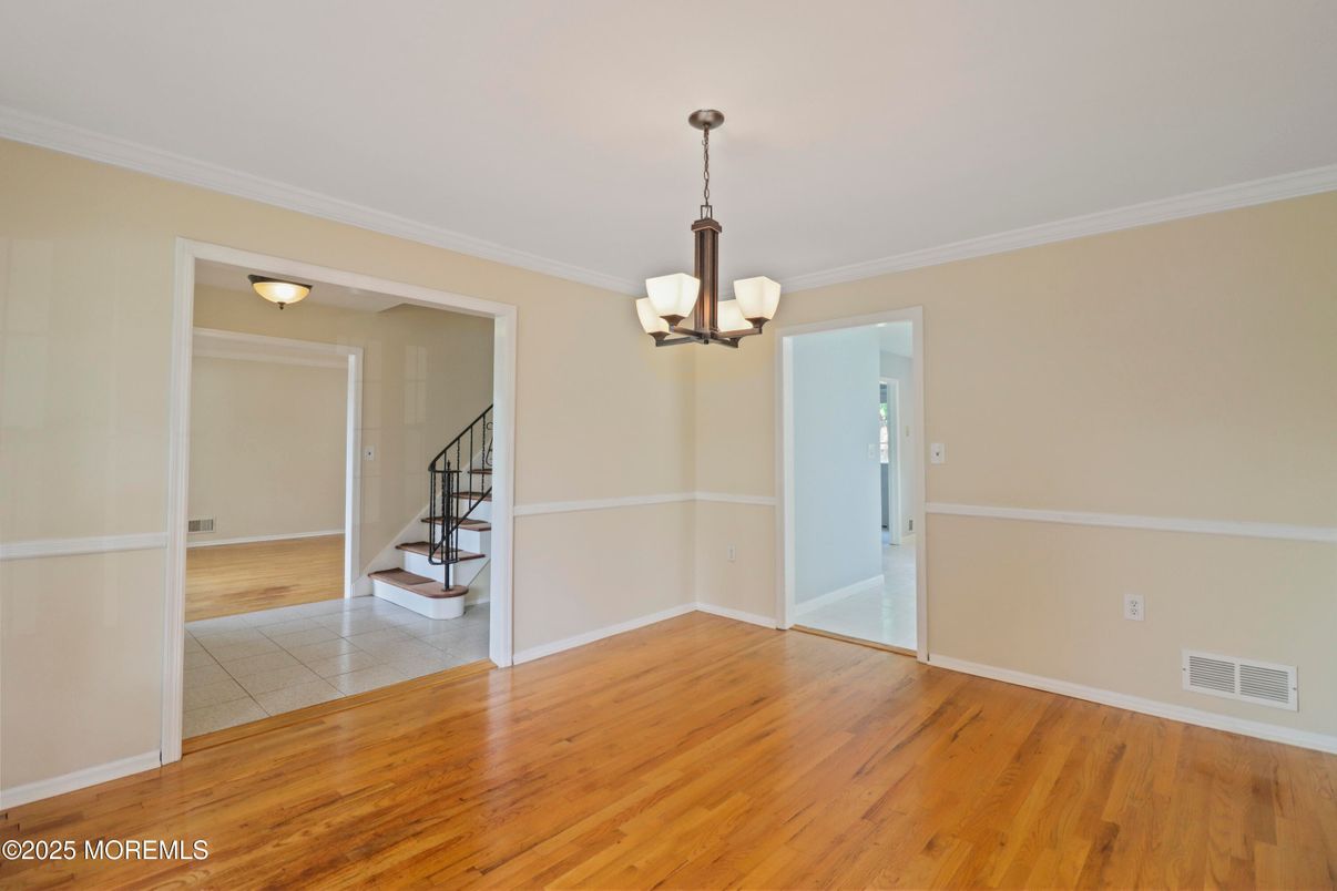 Chandelier, Empty room, Interior, Pendant Lights, Wood Texture Flooring
