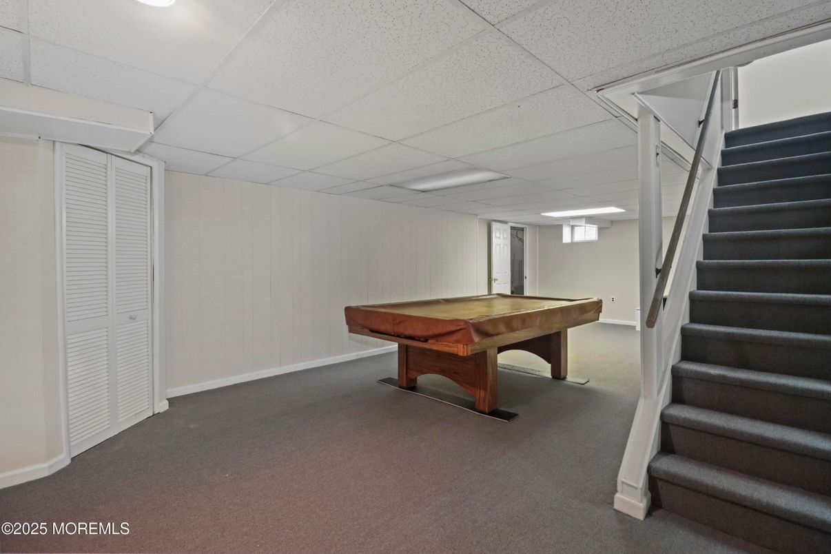 Billiard Table, Game Room, Interior, Recessed Lighting