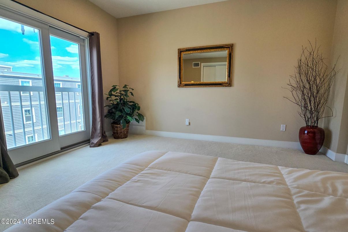 Bedroom, Interior, Water