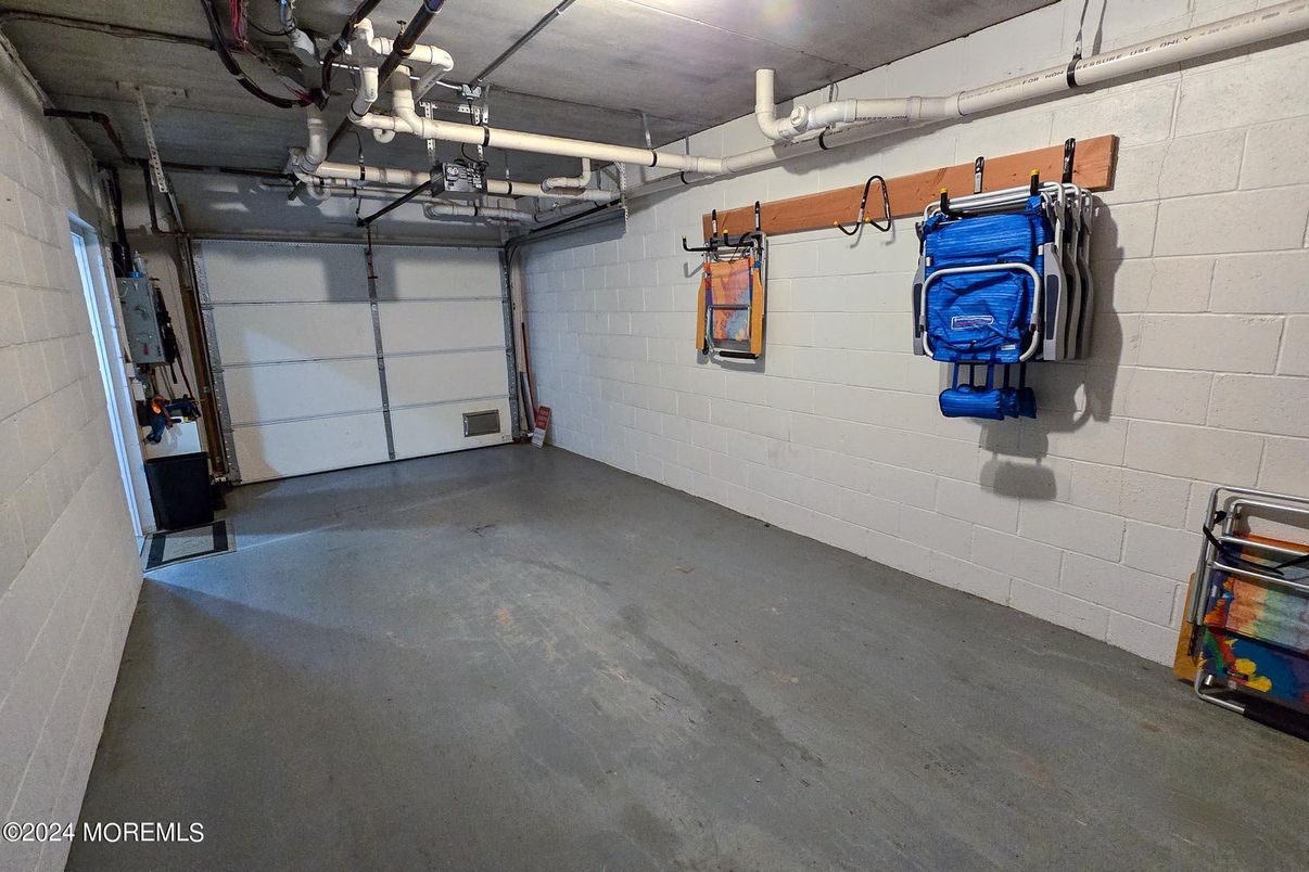 Garage, Interior, Stone Walls