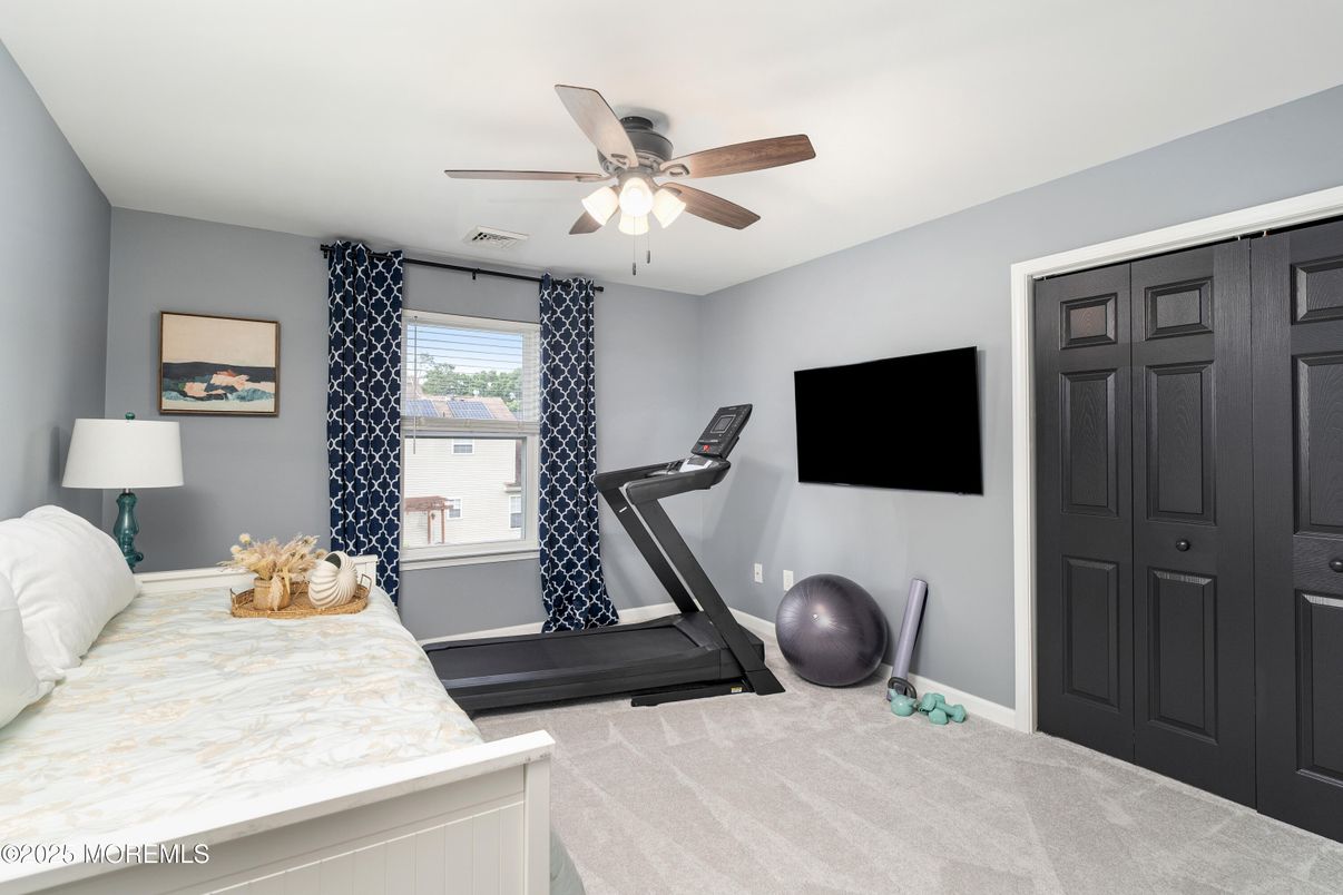 Bedroom, Fitness Equipment, Interior
