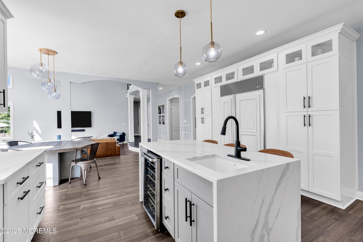 Interior, Kitchen, Living room, Pendant Lights, Recessed Lighting, Wood Texture Flooring