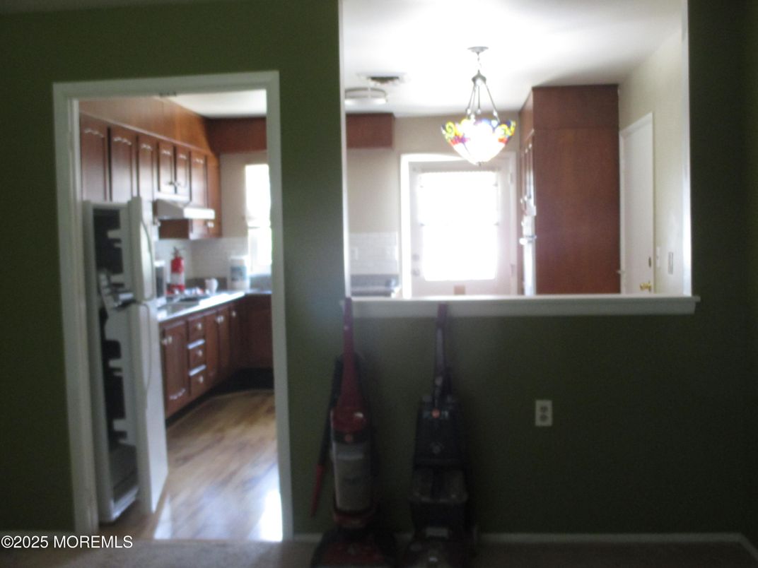 Interior, Kitchen, Pendant Lights, Wood Texture Flooring