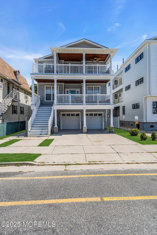 Exterior, Facade, Condo Building