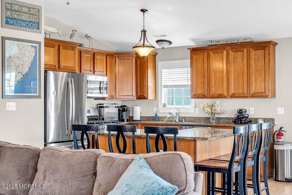 Interior, Kitchen, Pendant Lights, Stainless Steel Appliances