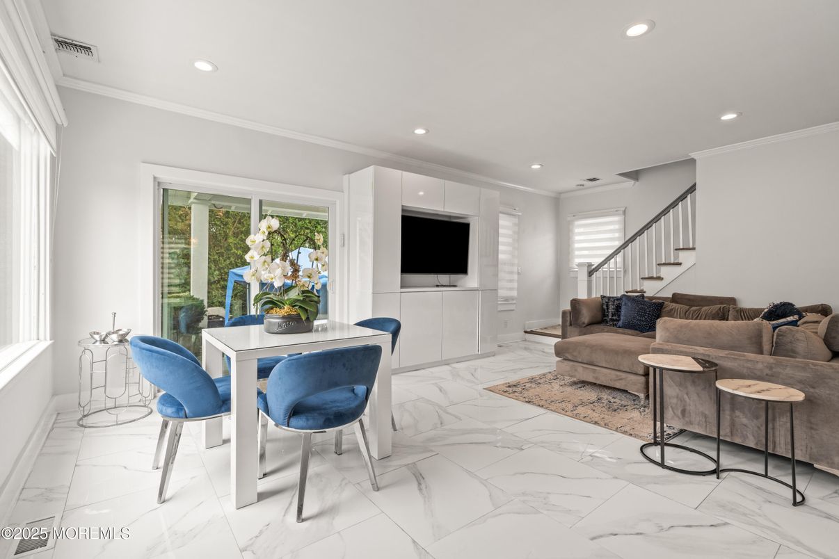 Dining room, Interior, Living room, Marble, Recessed Lighting