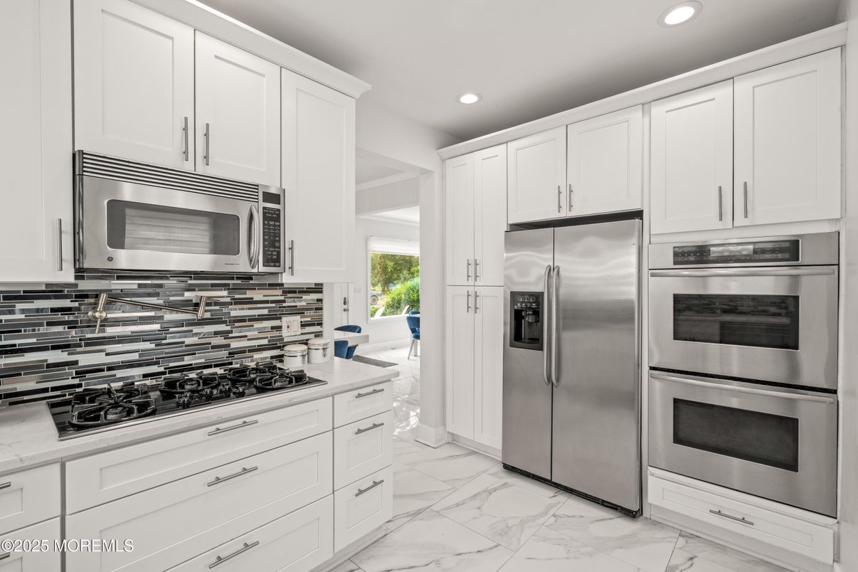 Interior, Kitchen, Marble, Recessed Lighting, Stainless Steel Appliances