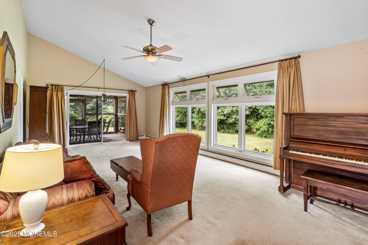 Dining room, Interior, Living room, Piano
