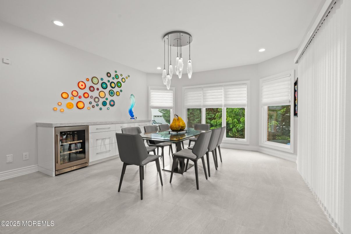 Dining room, Interior, Pendant Lights, Recessed Lighting