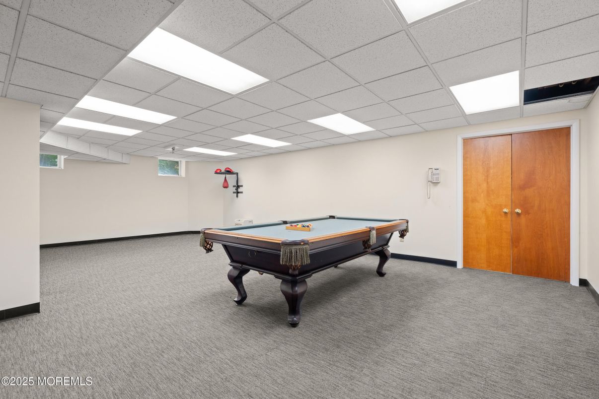 Billiard Table, Game Room, Interior, Recessed Lighting