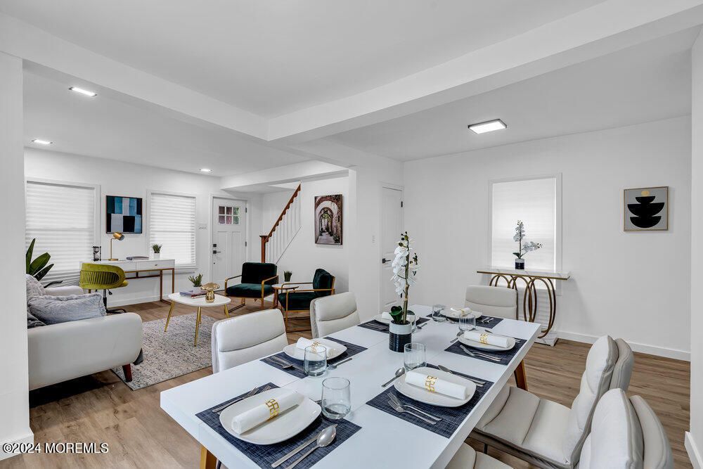 Dining room, Interior, Living room, Recessed Lighting, Wood Texture Flooring