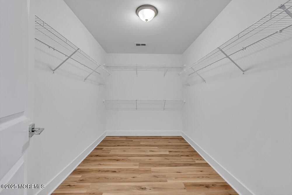 Interior, Walk-in Closets, Wood Texture Flooring
